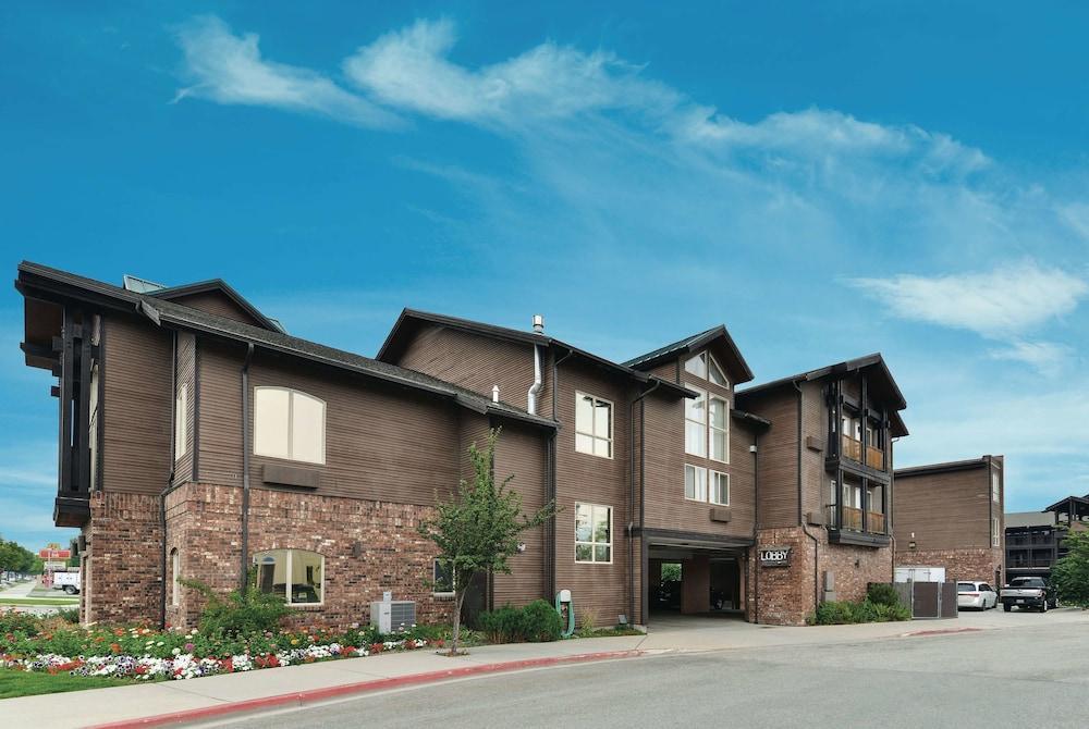 Cedar Street Hotel & Suites Sandpoint Exterior photo