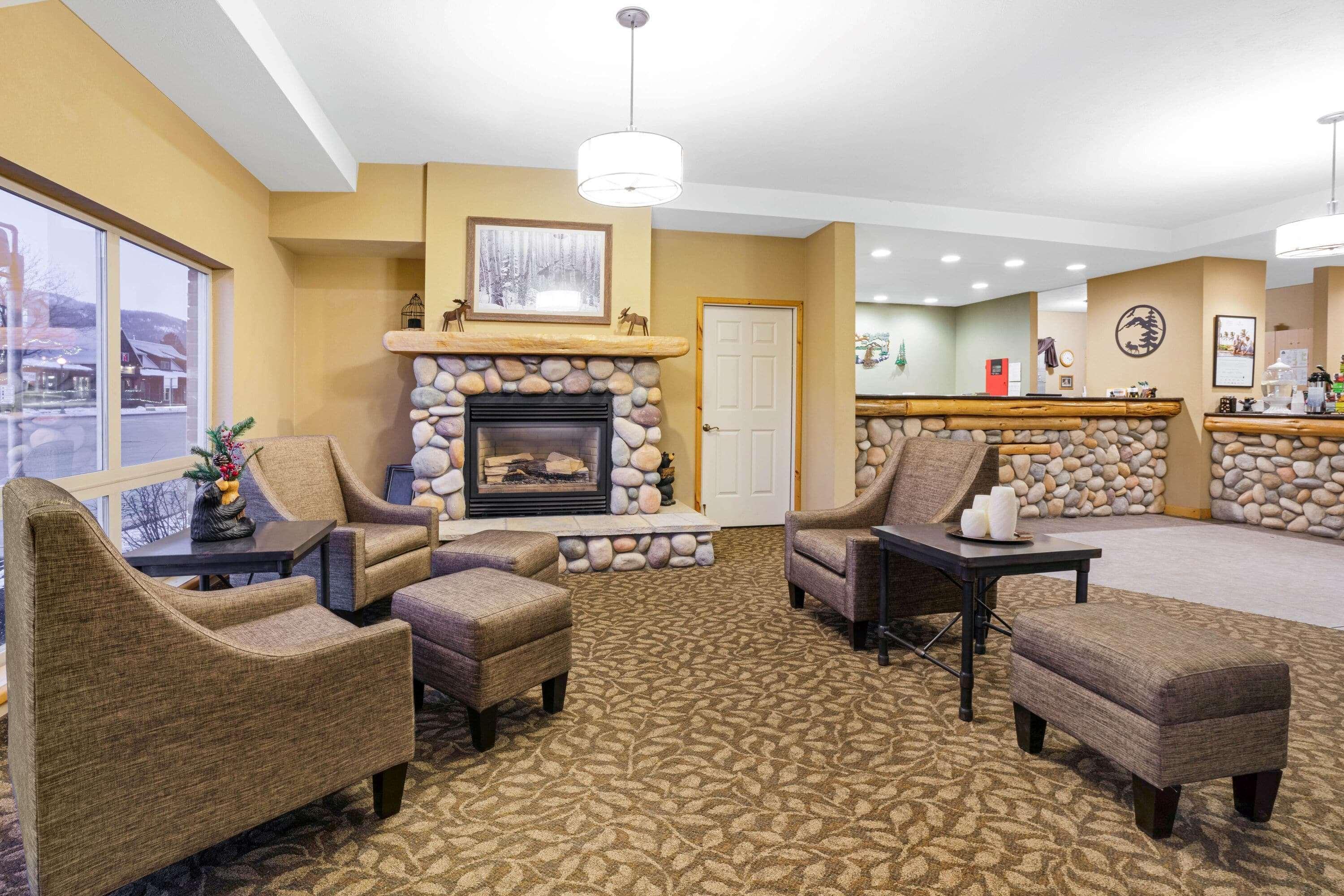 Cedar Street Hotel & Suites Sandpoint Exterior photo
