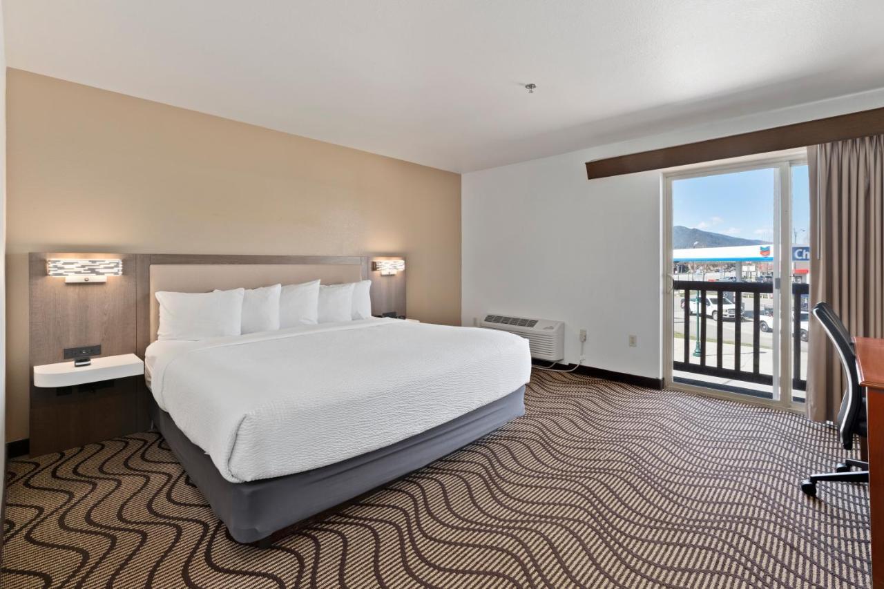 Cedar Street Hotel & Suites Sandpoint Exterior photo