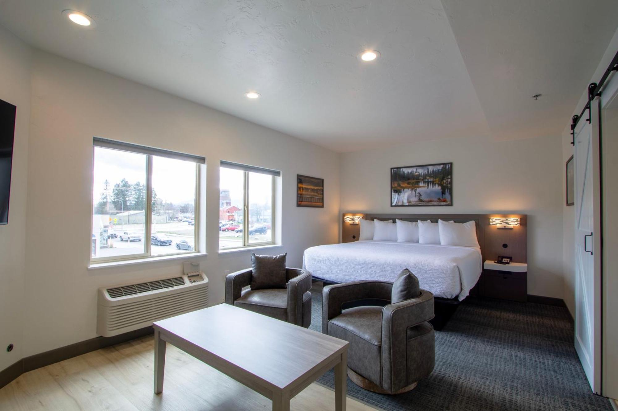 Cedar Street Hotel & Suites Sandpoint Exterior photo