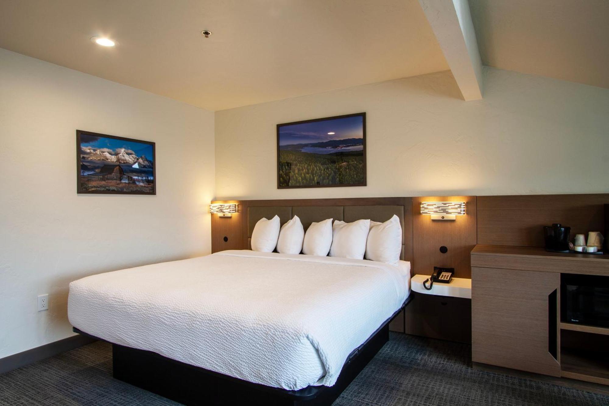 Cedar Street Hotel & Suites Sandpoint Exterior photo